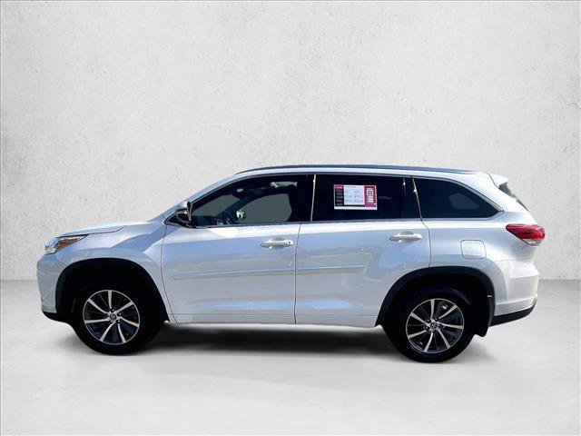 Used 2018 Toyota Highlander XLE image 6