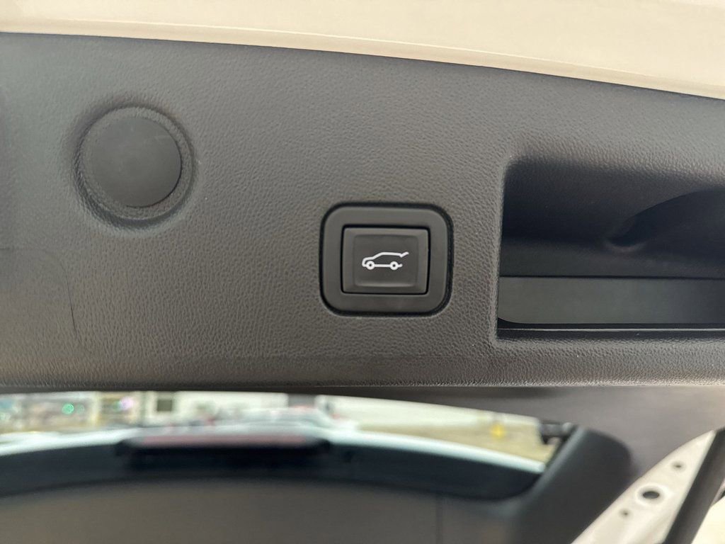 Certified 2024 Chevrolet Equinox LT AWD/4WD image 24