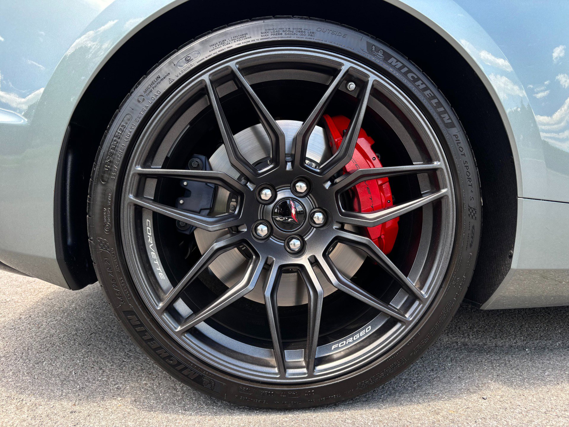 Used 2024 Chevrolet Corvette Z06 RWD image 46