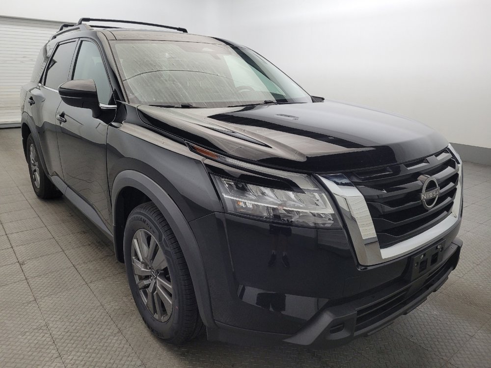 Used 2022 Nissan Pathfinder SV w/ SV Premium Package image 13