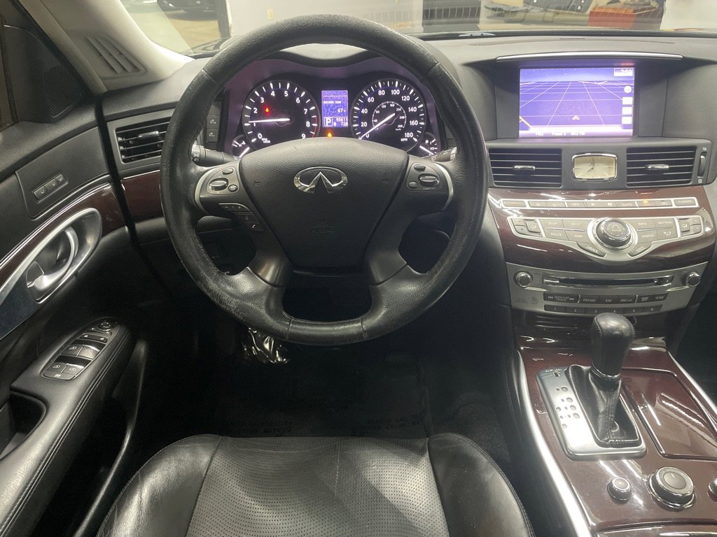 Used 2013 INFINITI M37 x w/ Premium Pkg image 4