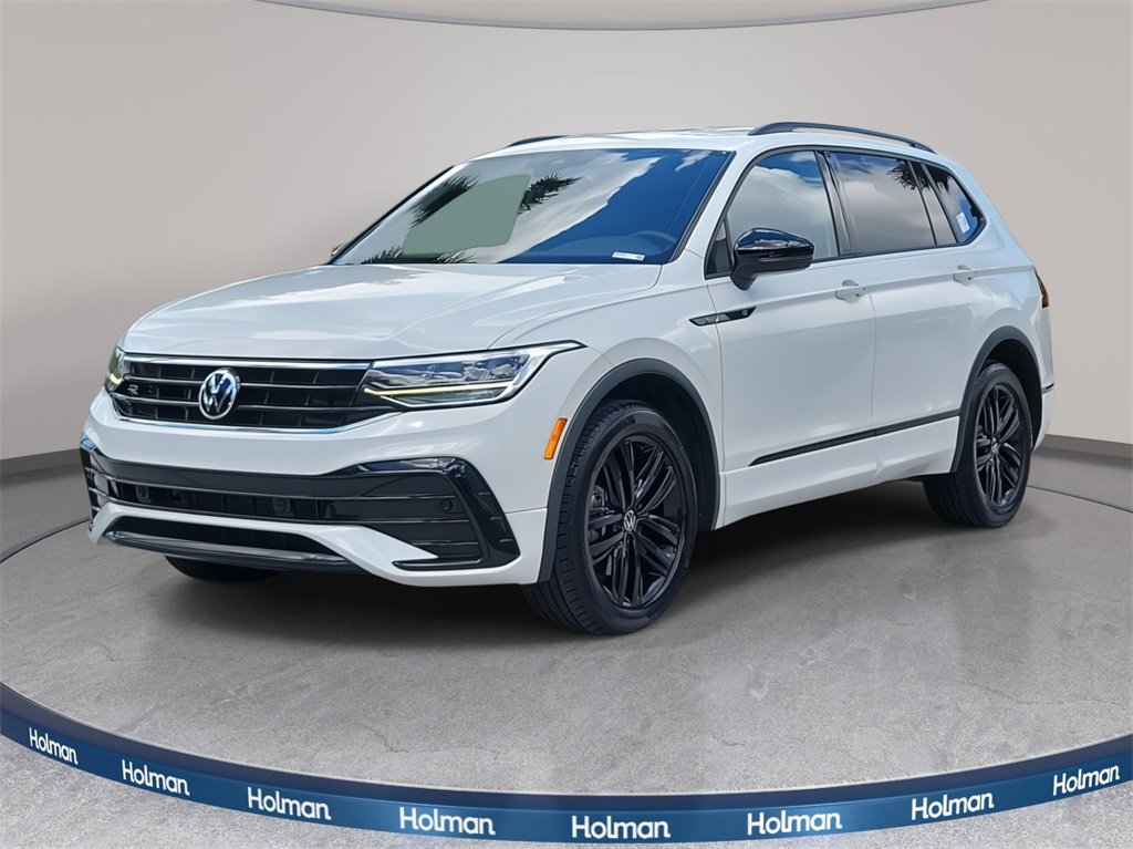 Used 2022 Volkswagen Tiguan SE R-Line