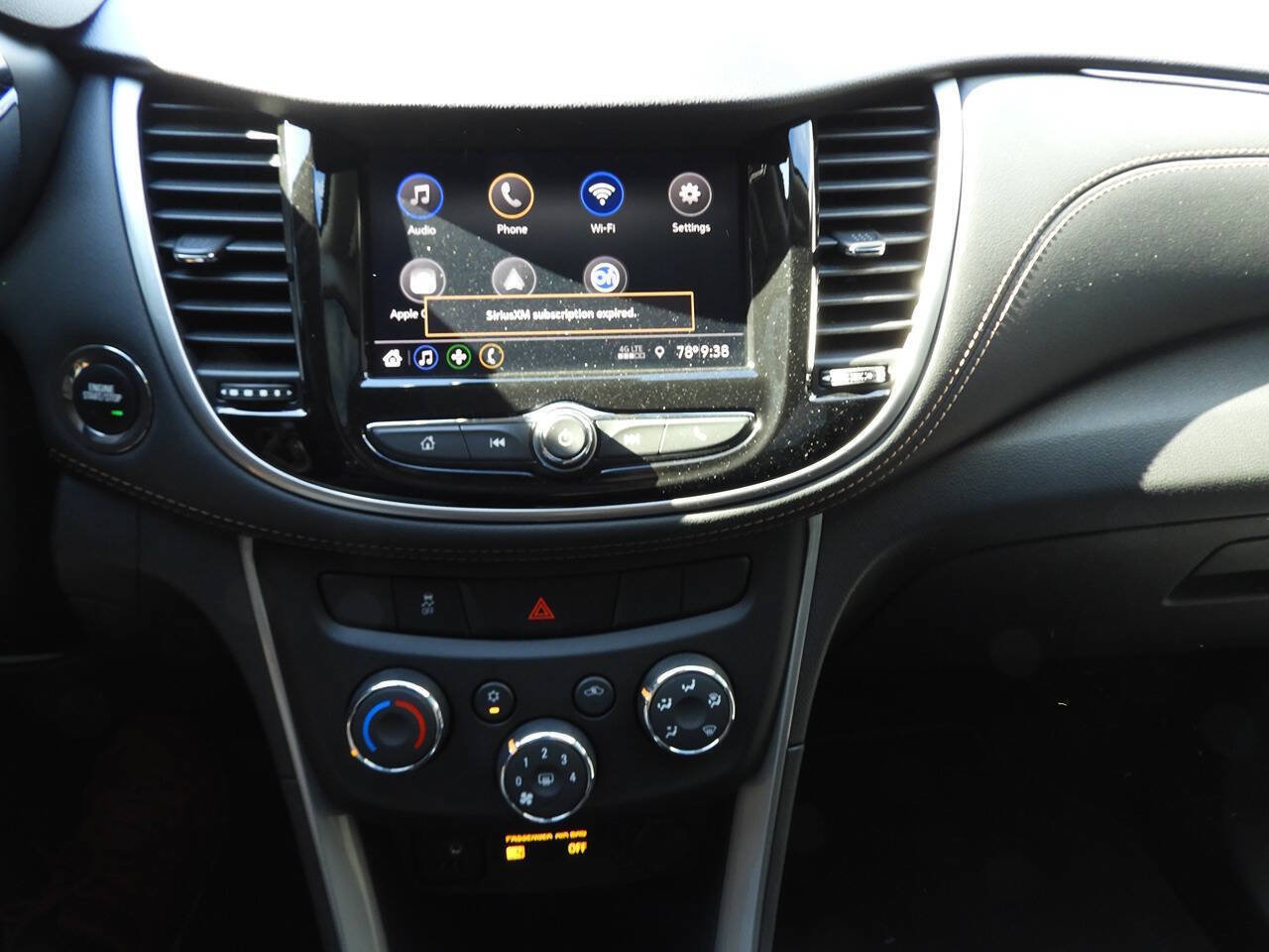 Used 2022 Chevrolet Trax LT w/ Driver Confidence Package AWD/4WD image 41