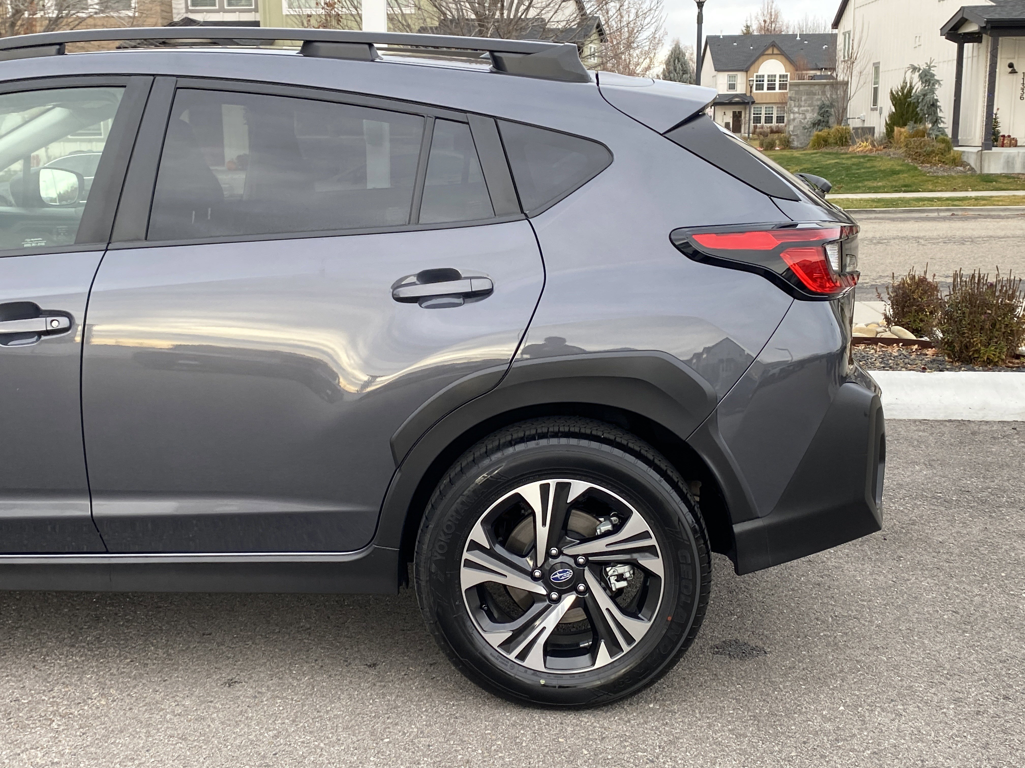 Used 2025 Subaru Crosstrek 2.0i Premium w/ Crosstrek Mirror Package image 4