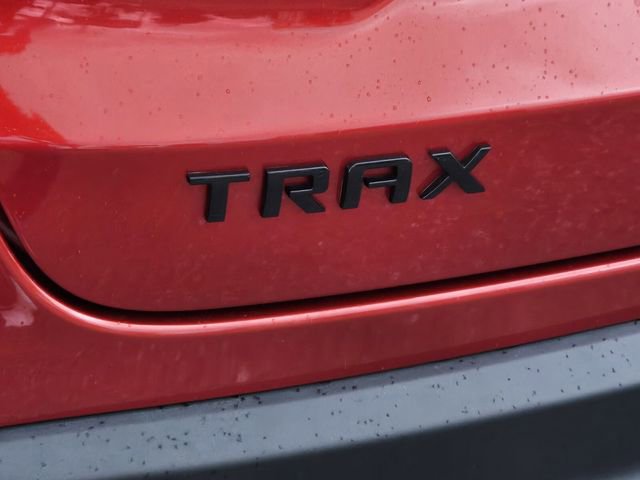Used 2024 Chevrolet Trax RS w/ Sunroof Package image 10