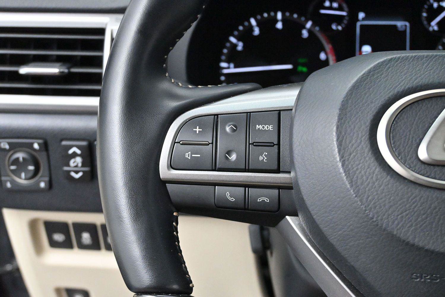 Used 2023 Lexus GX 460 Luxury AWD/4WD image 16
