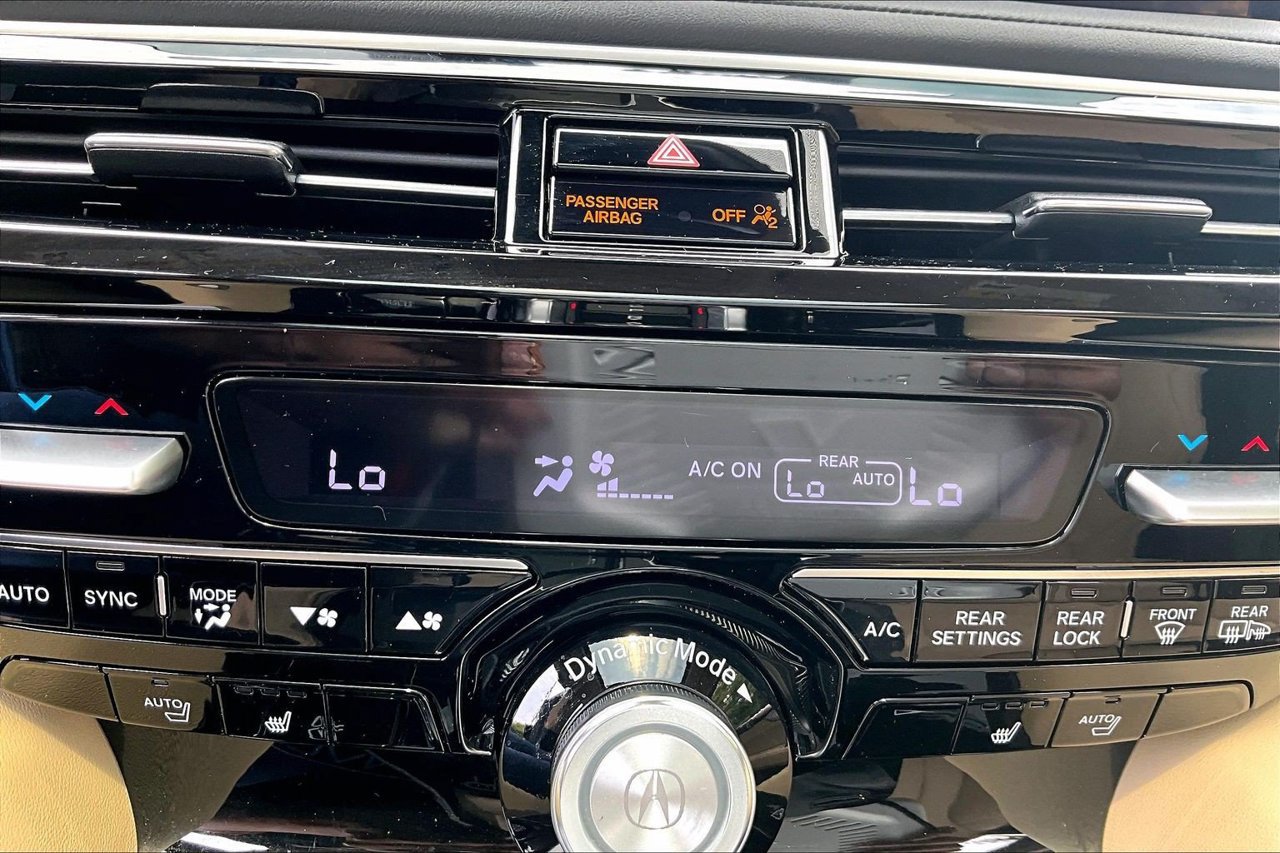Used 2025 Acura MDX w/ Technology Package FWD image 18