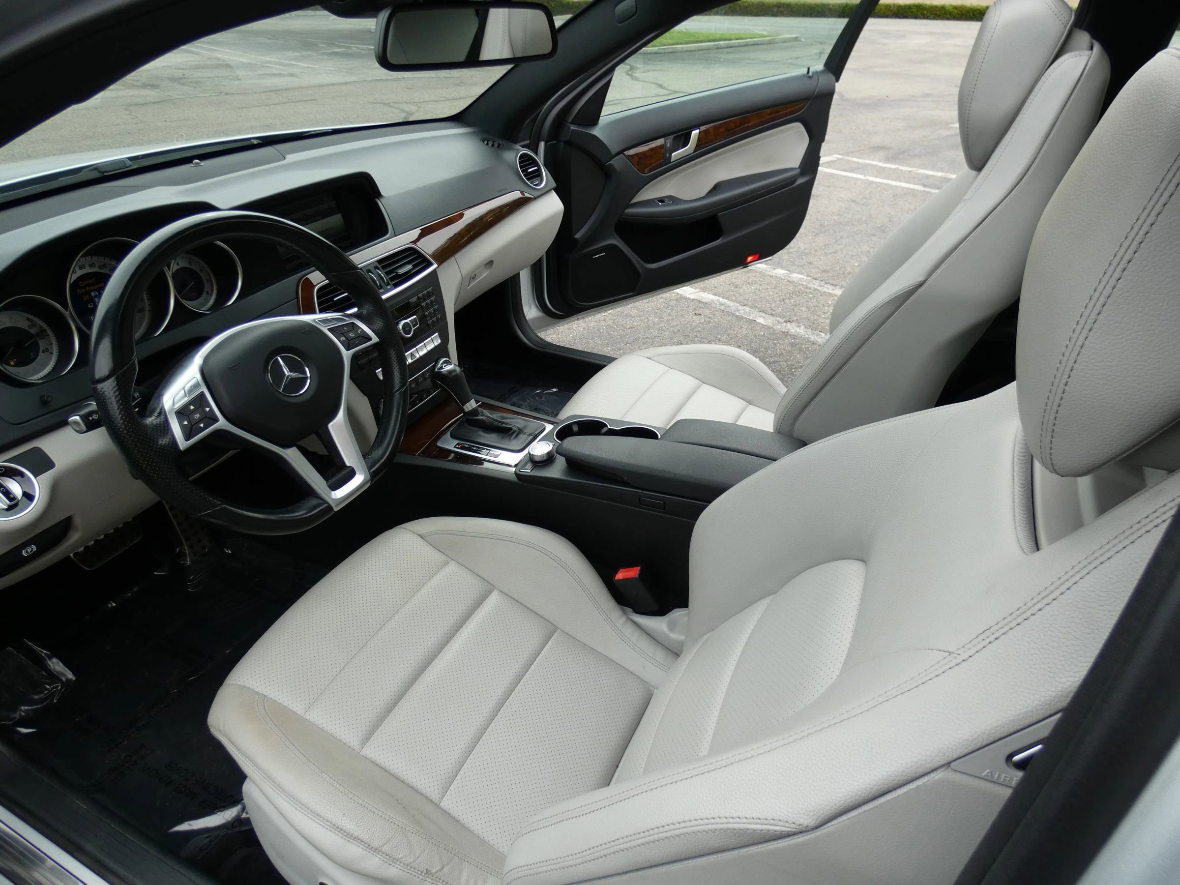 Used 2015 Mercedes-Benz C 350 Coupe image 50