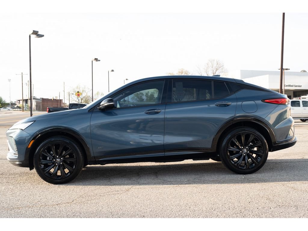 Used 2025 Buick Envista Sport Touring w/ Convenience I Package image 4