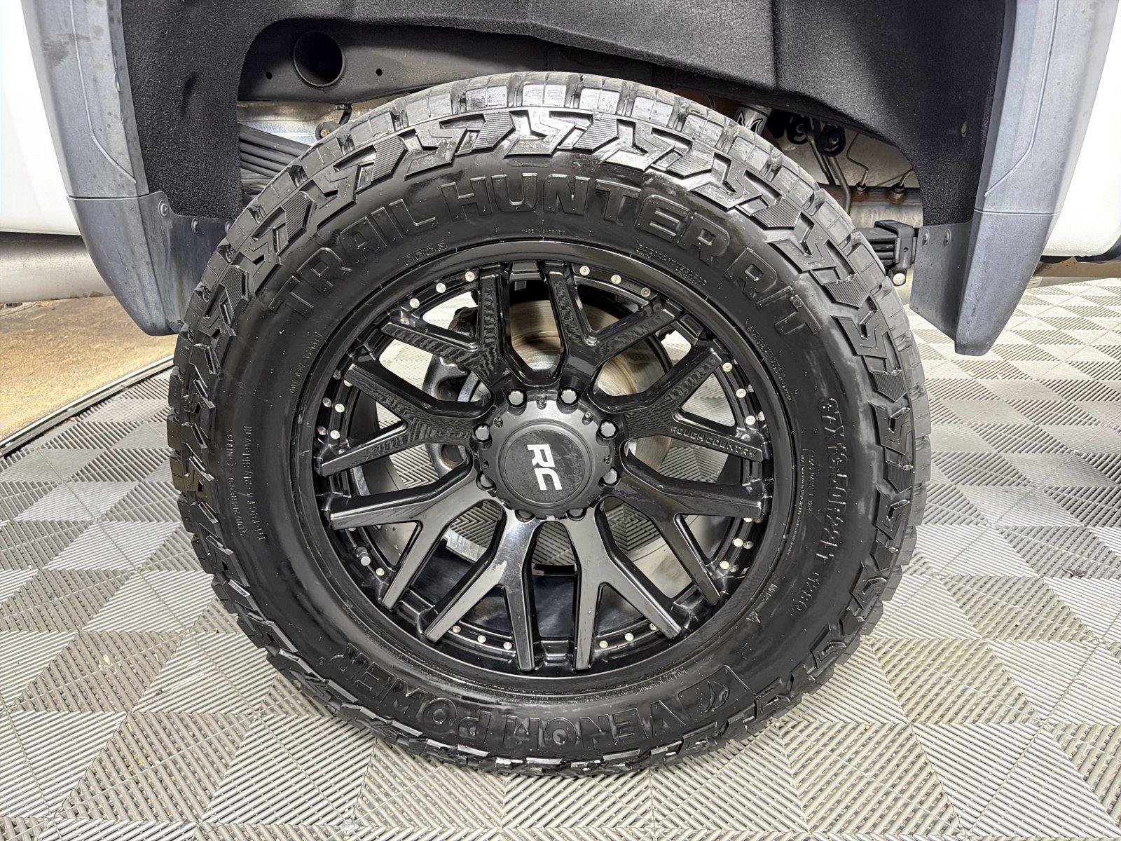 Certified 2022 GMC Sierra 2500 AT4 w/ AT4 Premium Plus Package AWD/4WD image 16