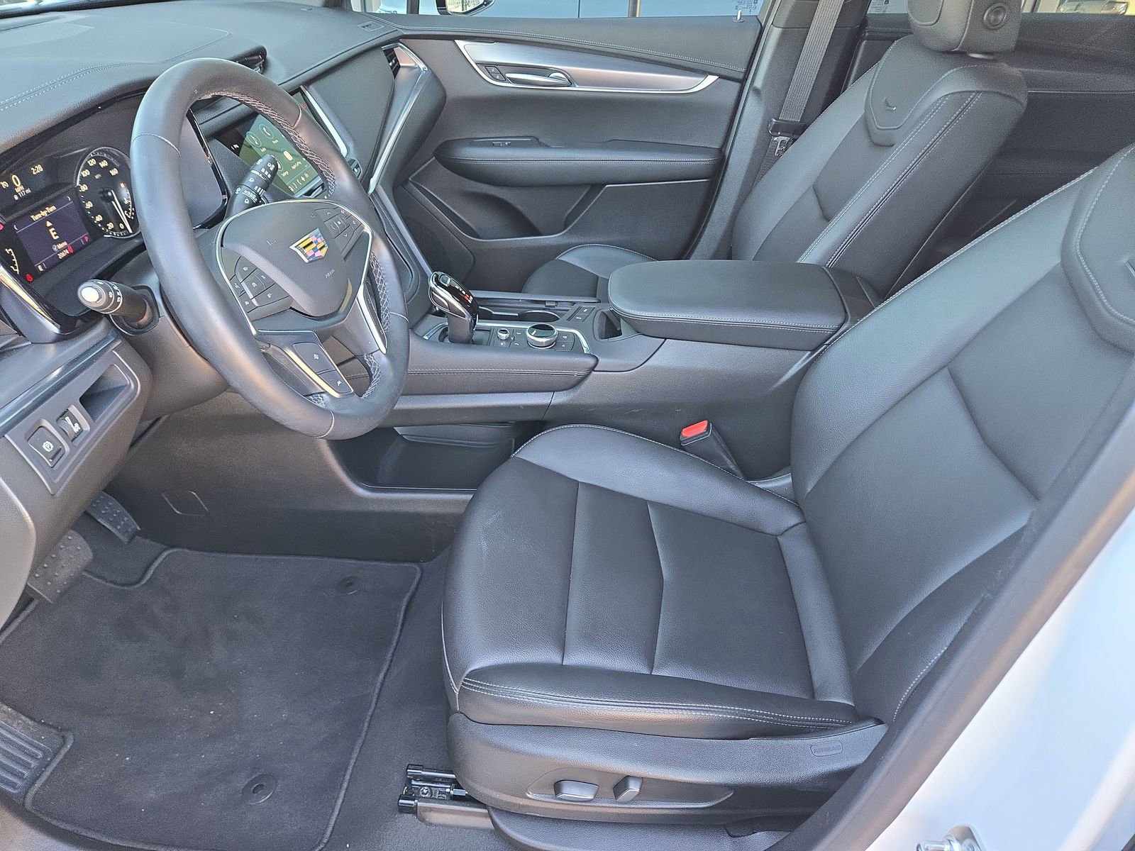 Used 2024 Cadillac XT5 Luxury image 13