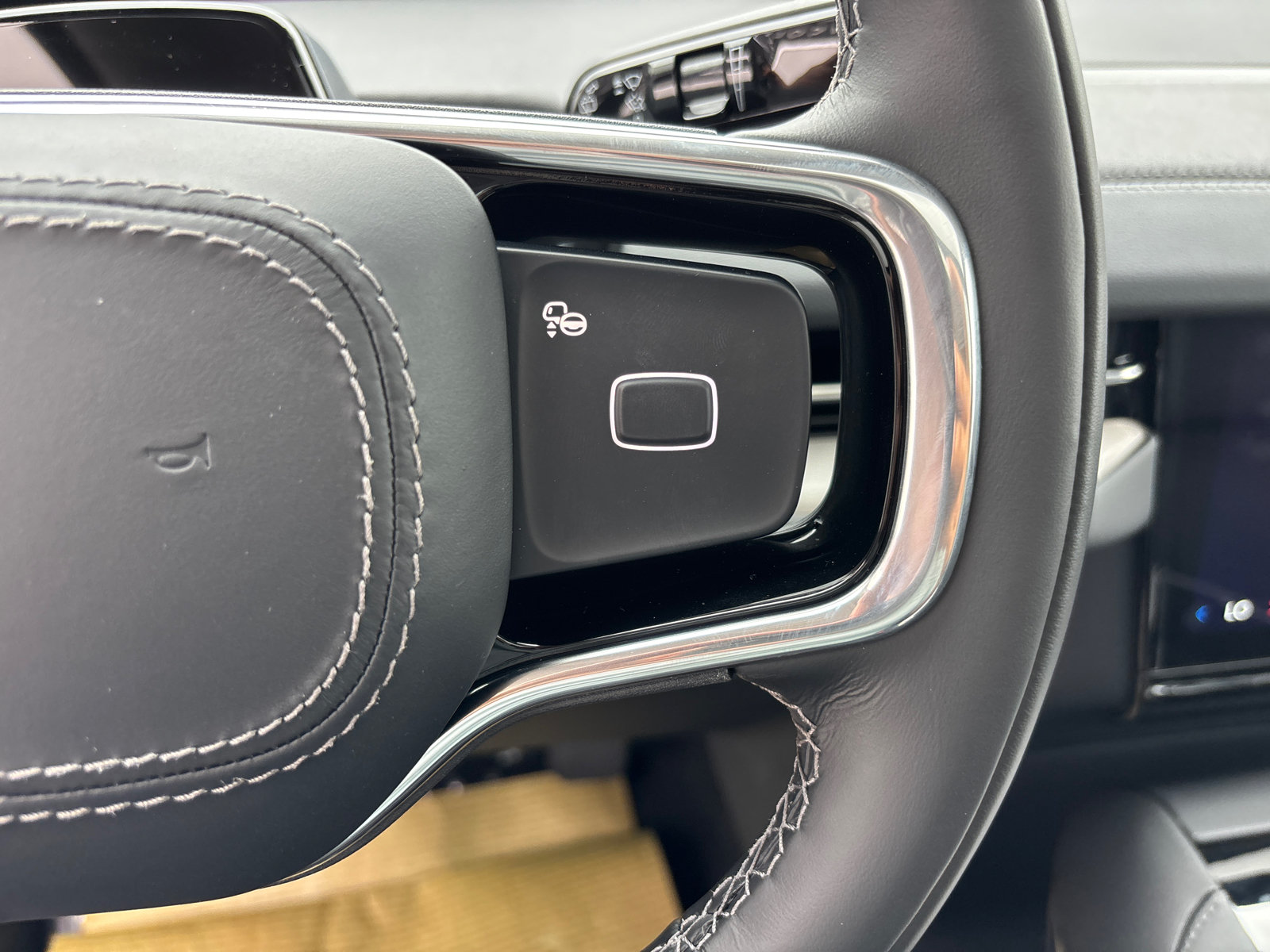 New 2026 Lincoln Navigator Reserve AWD/4WD image 17