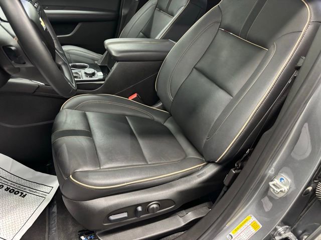 Used 2024 Chevrolet Blazer Premier image 16