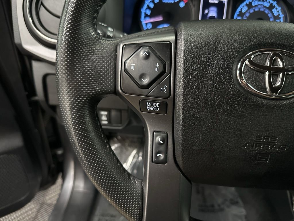 Used 2021 Toyota Tacoma TRD Off-Road w/ Technology Package image 18