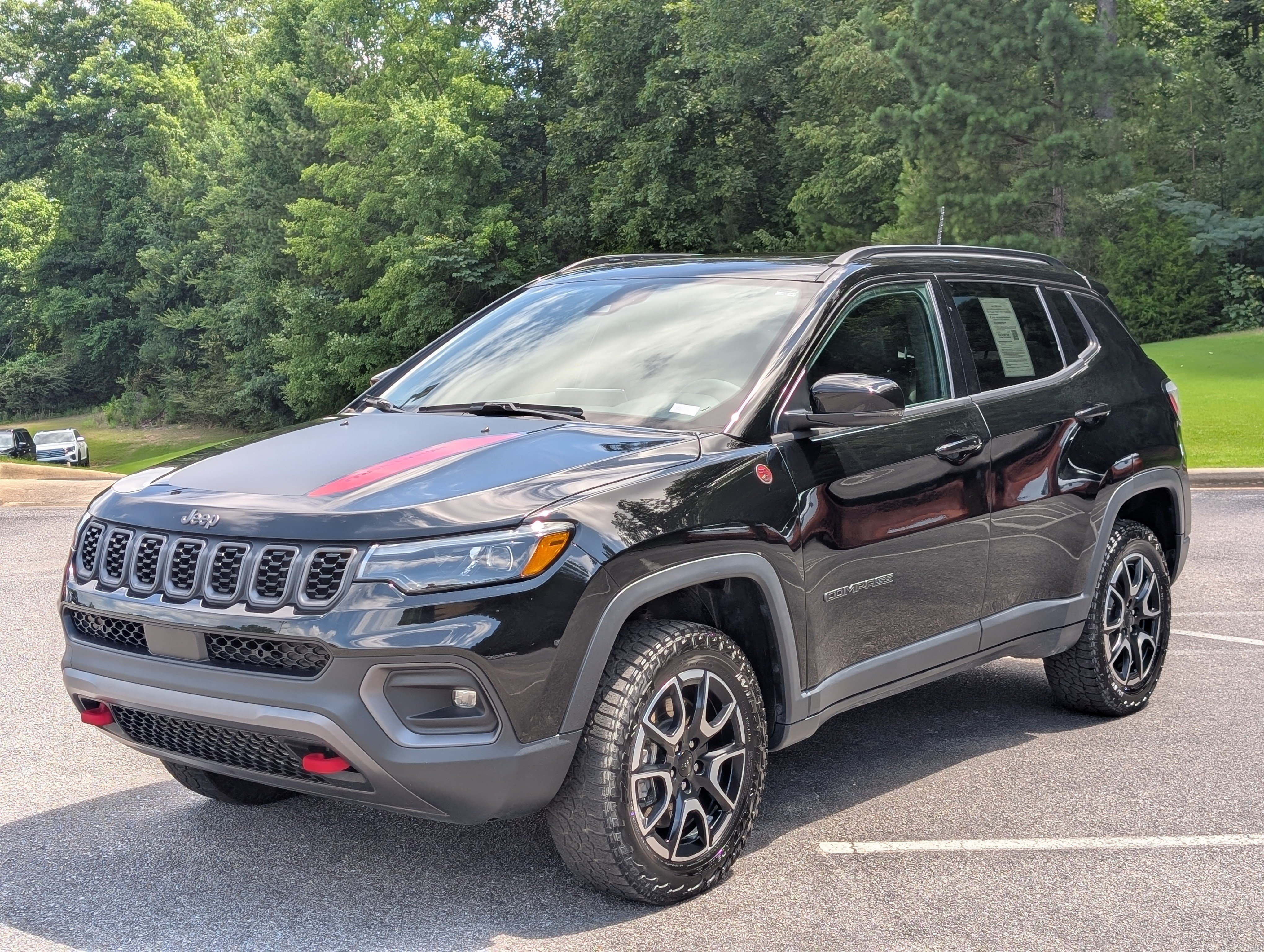 Used 2024 Jeep Compass Trailhawk w/ Trailhawk Elite Group AWD/4WD image 5