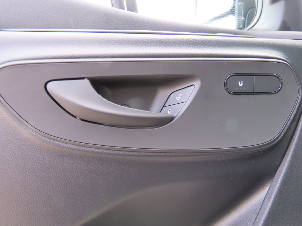 Used 2025 Mercedes-Benz Sprinter 2500 image 26
