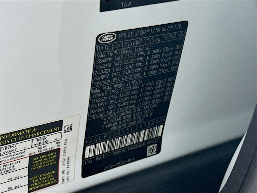 Used 2020 Land Rover Discovery Landmark image 36