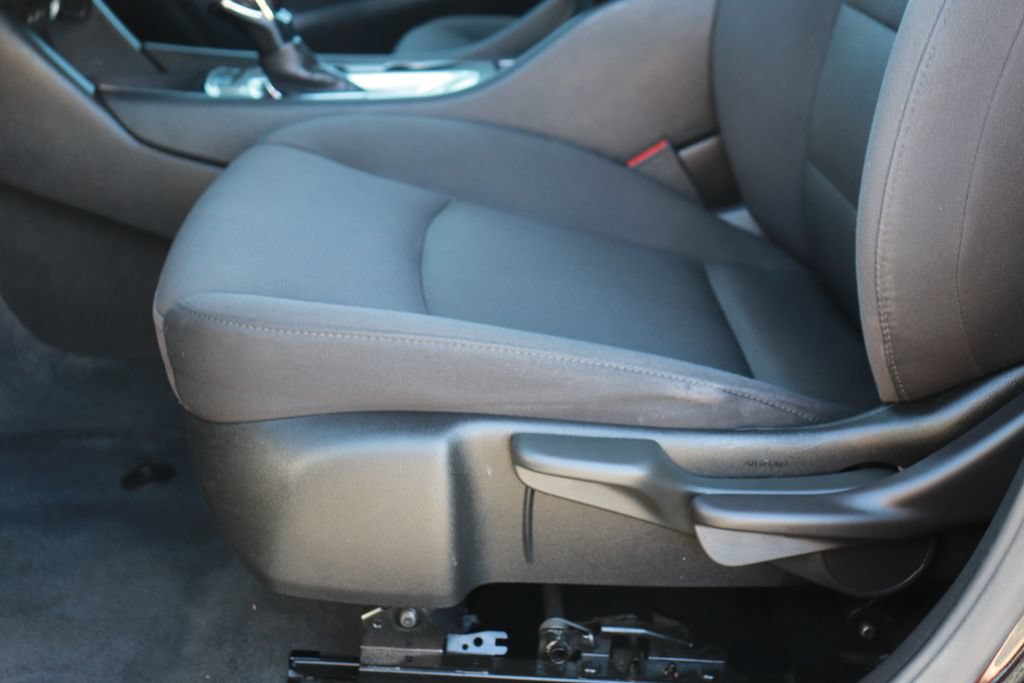 Used 2022 Chevrolet Malibu LS FWD image 9
