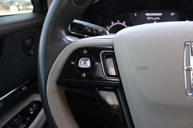 Used 2020 Lincoln Corsair Reserve image 14