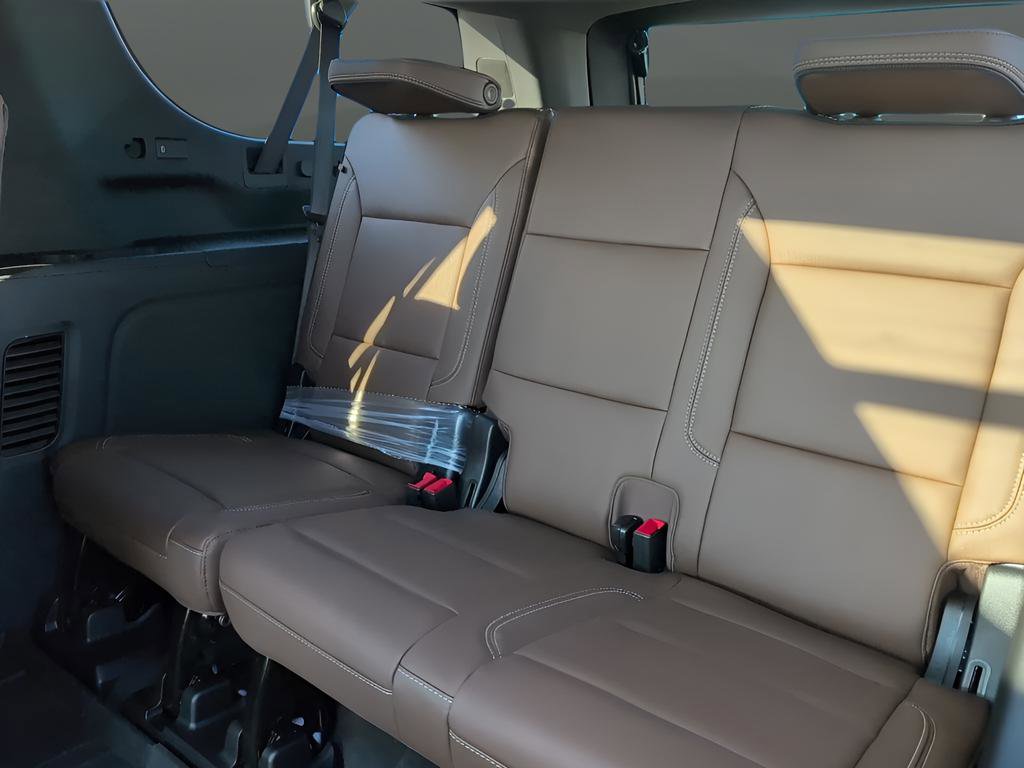 New 2026 Chevrolet Suburban High Country image 26