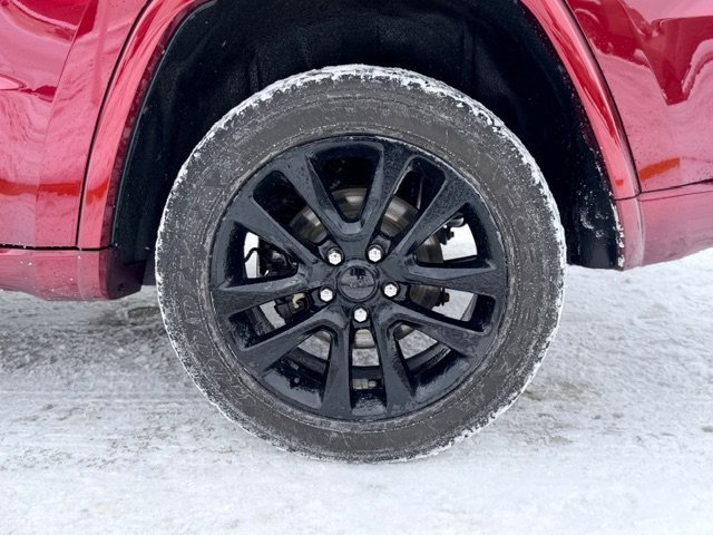 Used 2018 Jeep Grand Cherokee Altitude image 7