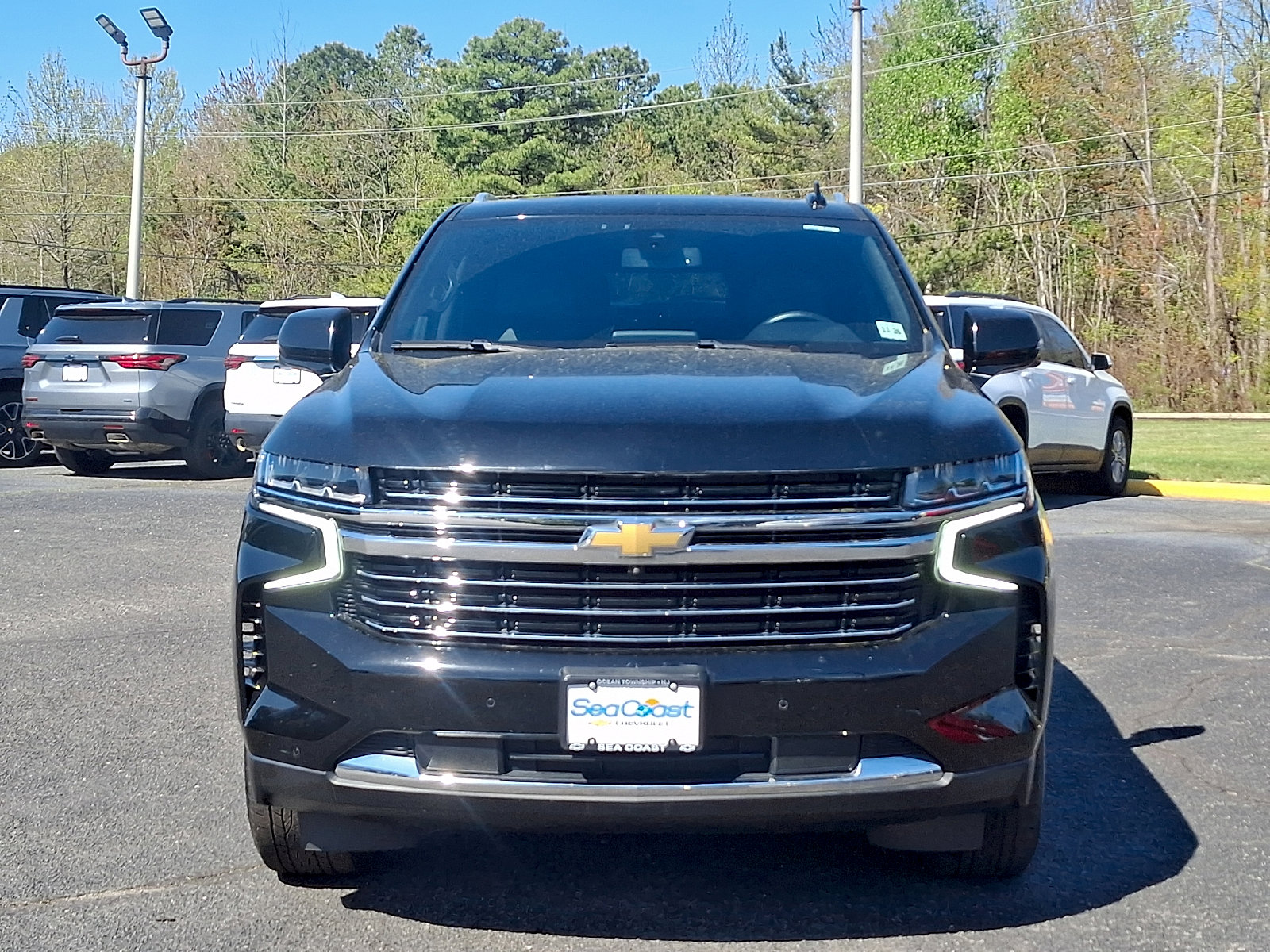 Certified 2022 Chevrolet Tahoe LT w/ LT Signature Package AWD/4WD image 2