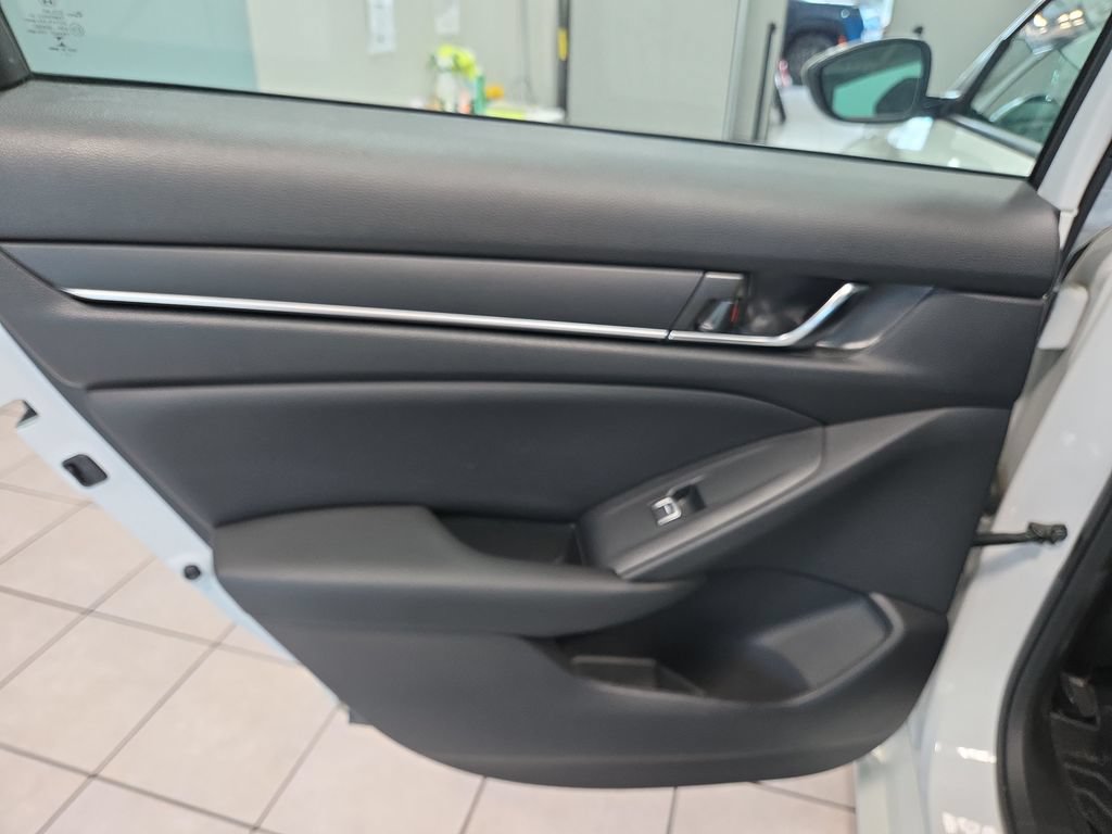 Used 2021 Honda Accord LX image 23