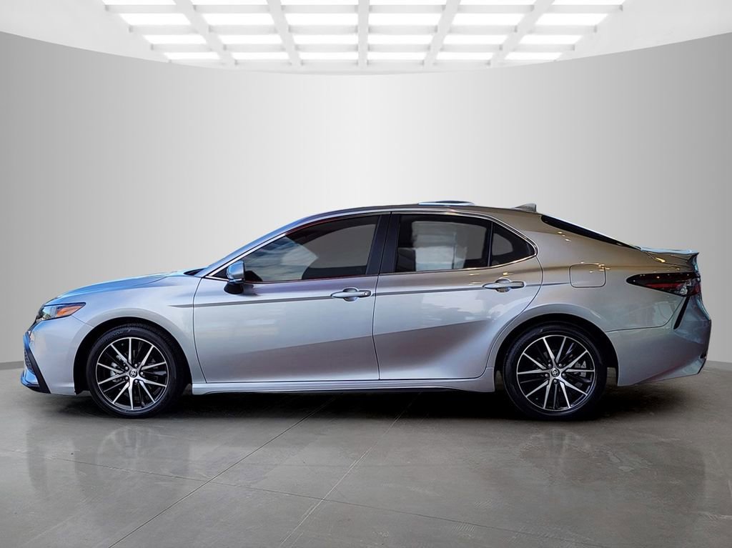 Used 2024 Toyota Camry SE FWD image 8