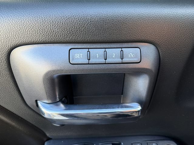 Used 2017 Chevrolet Silverado 1500 LTZ Z71 w/ LTZ Plus Package AWD/4WD image 17