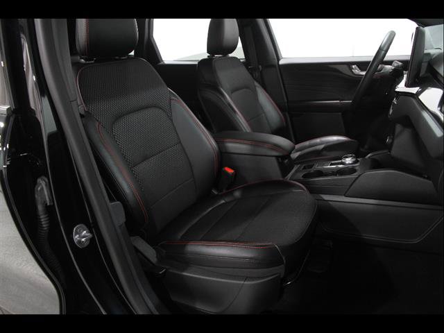 Certified 2023 Ford Escape ST-Line w/ Tech Pack #1 FWD image 17