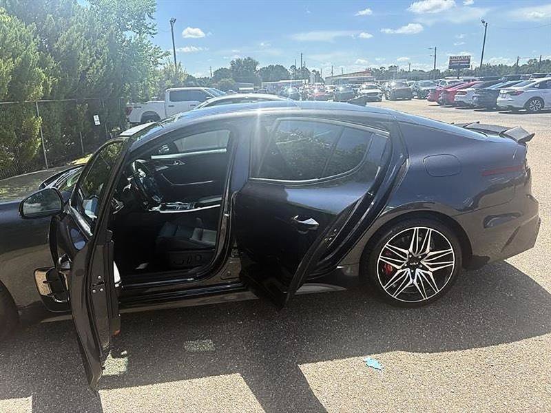Used 2022 Kia Stinger GT1 RWD image 27