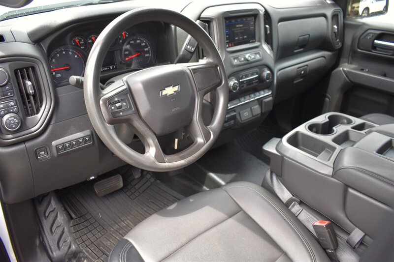 Used 2020 Chevrolet Silverado 1500 W/T w/ WT Value Package AWD/4WD image 3