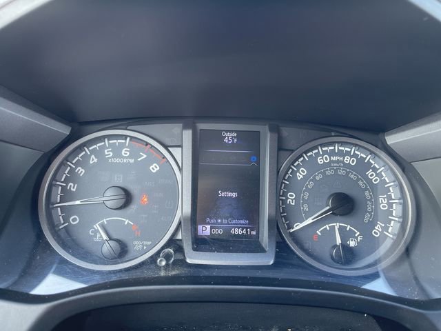 Certified 2017 Toyota Tacoma TRD Off-Road w/ Tow Package (A/T) image 16