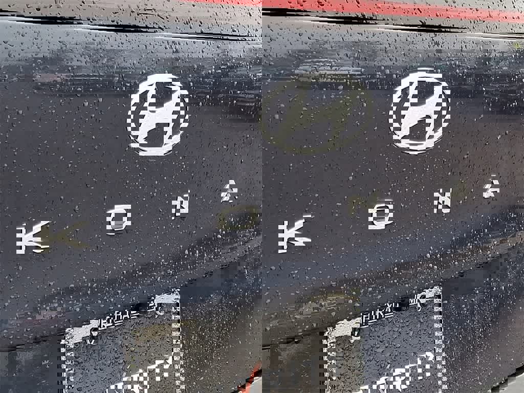 Used 2025 Hyundai Kona SEL image 32