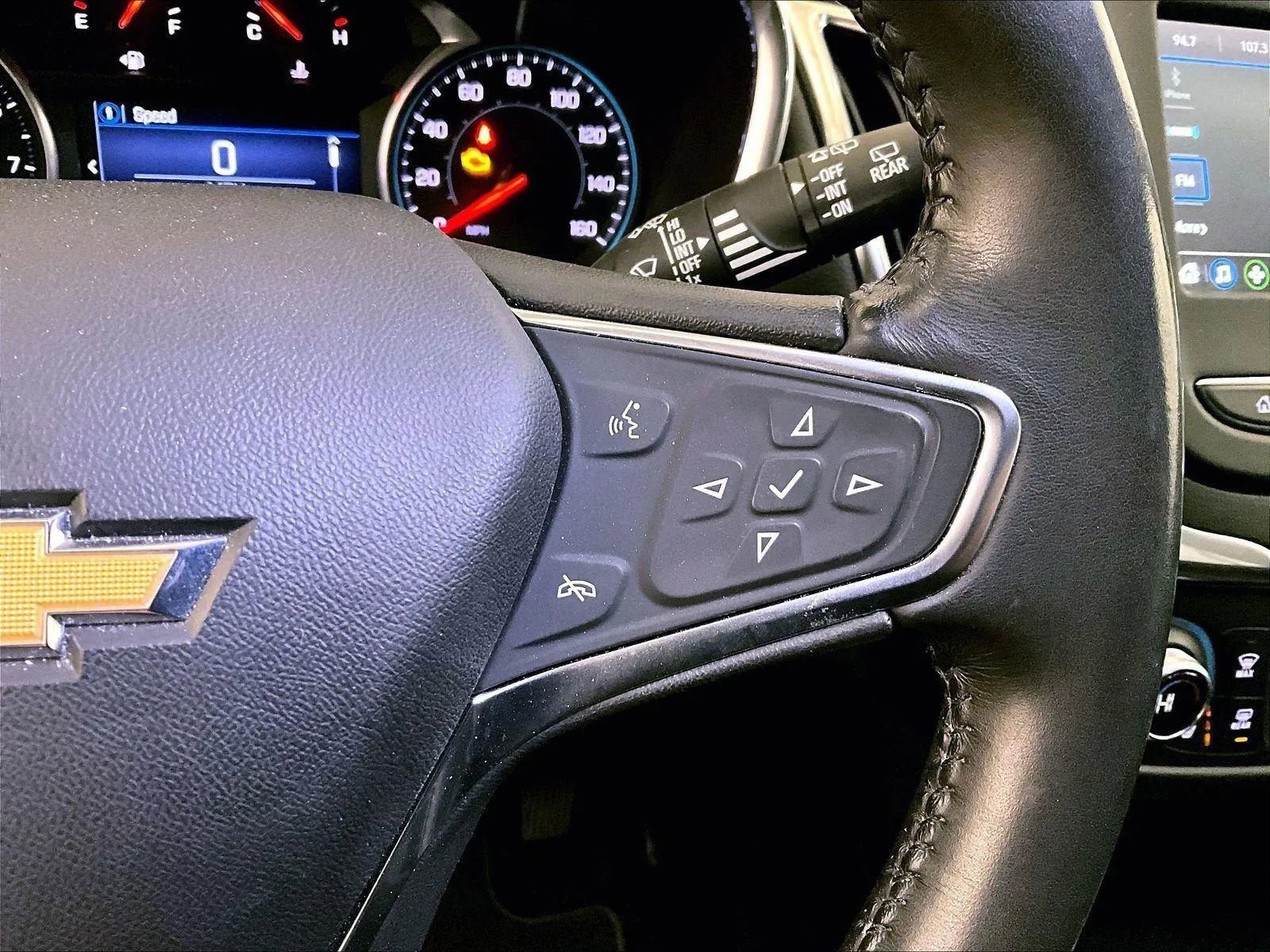 Used 2019 Chevrolet Equinox LT image 18