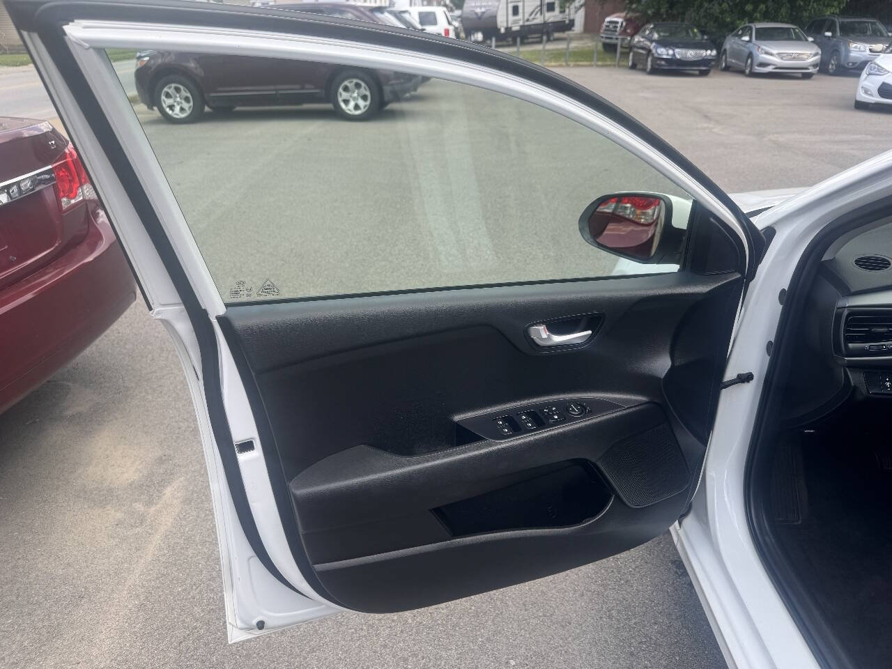 Used 2019 Kia Rio S FWD image 9