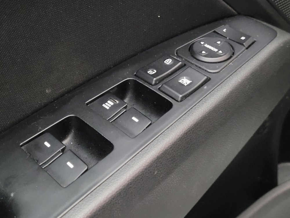 Used 2018 Hyundai Elantra SEL image 27