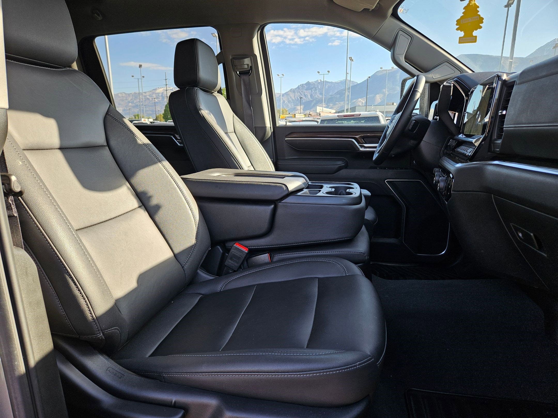 Used 2025 Chevrolet Silverado 3500 LT w/ Trail Boss Package image 31