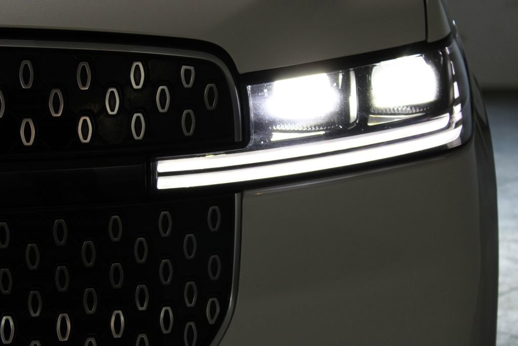 Used 2025 Lincoln Navigator Reserve image 72