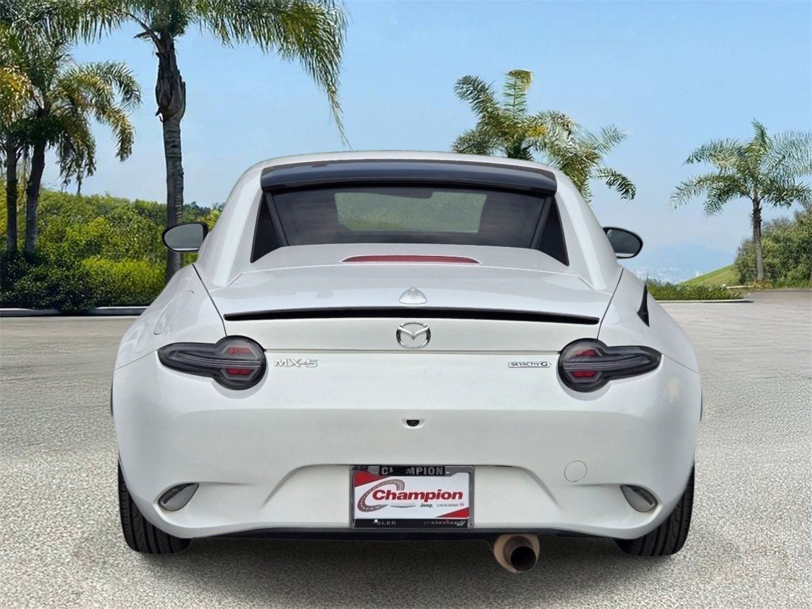 Used 2020 MAZDA MX-5 Miata RF Club RWD image 5