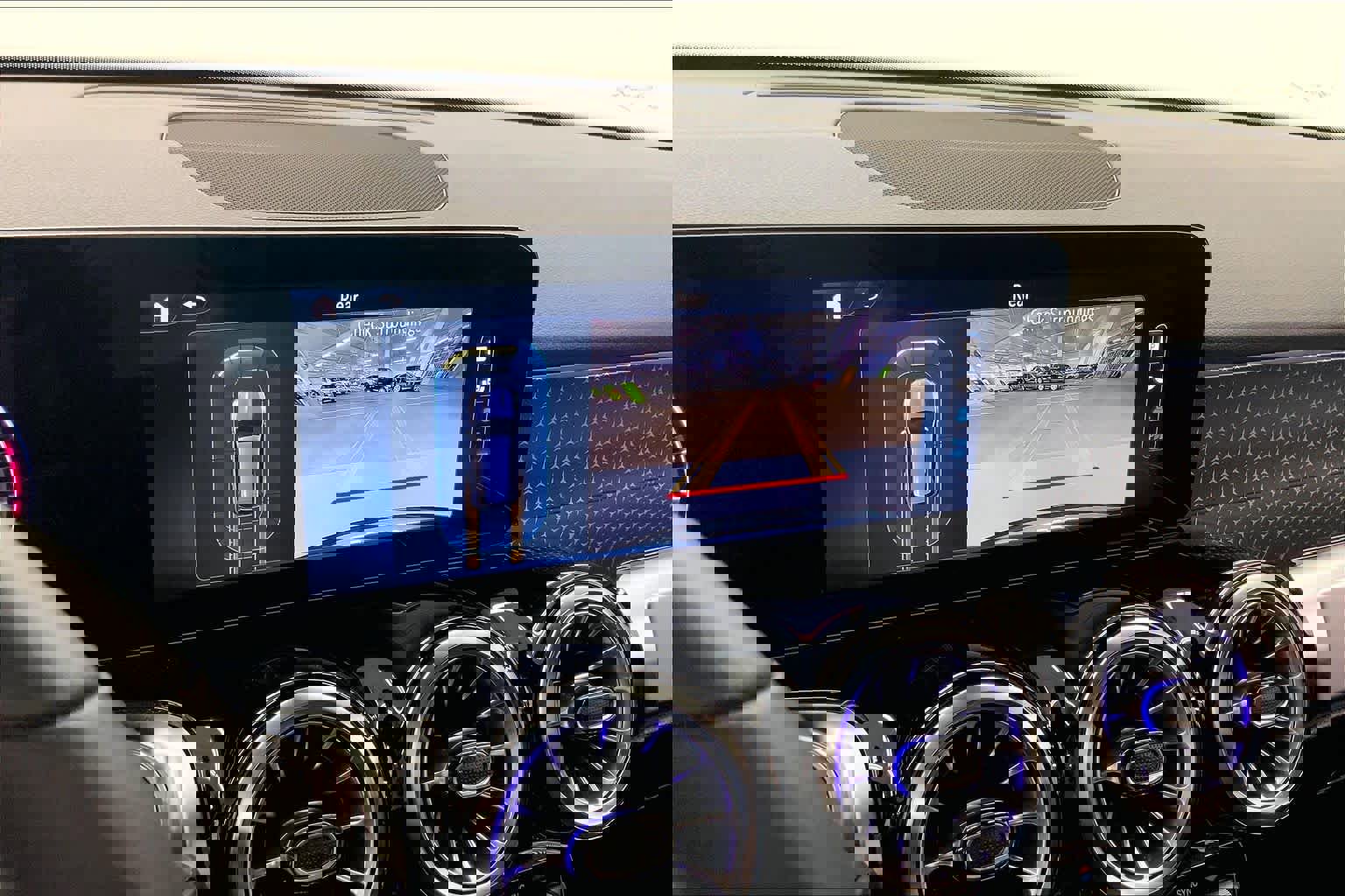 Used 2025 Mercedes-Benz GLB 250 image 24