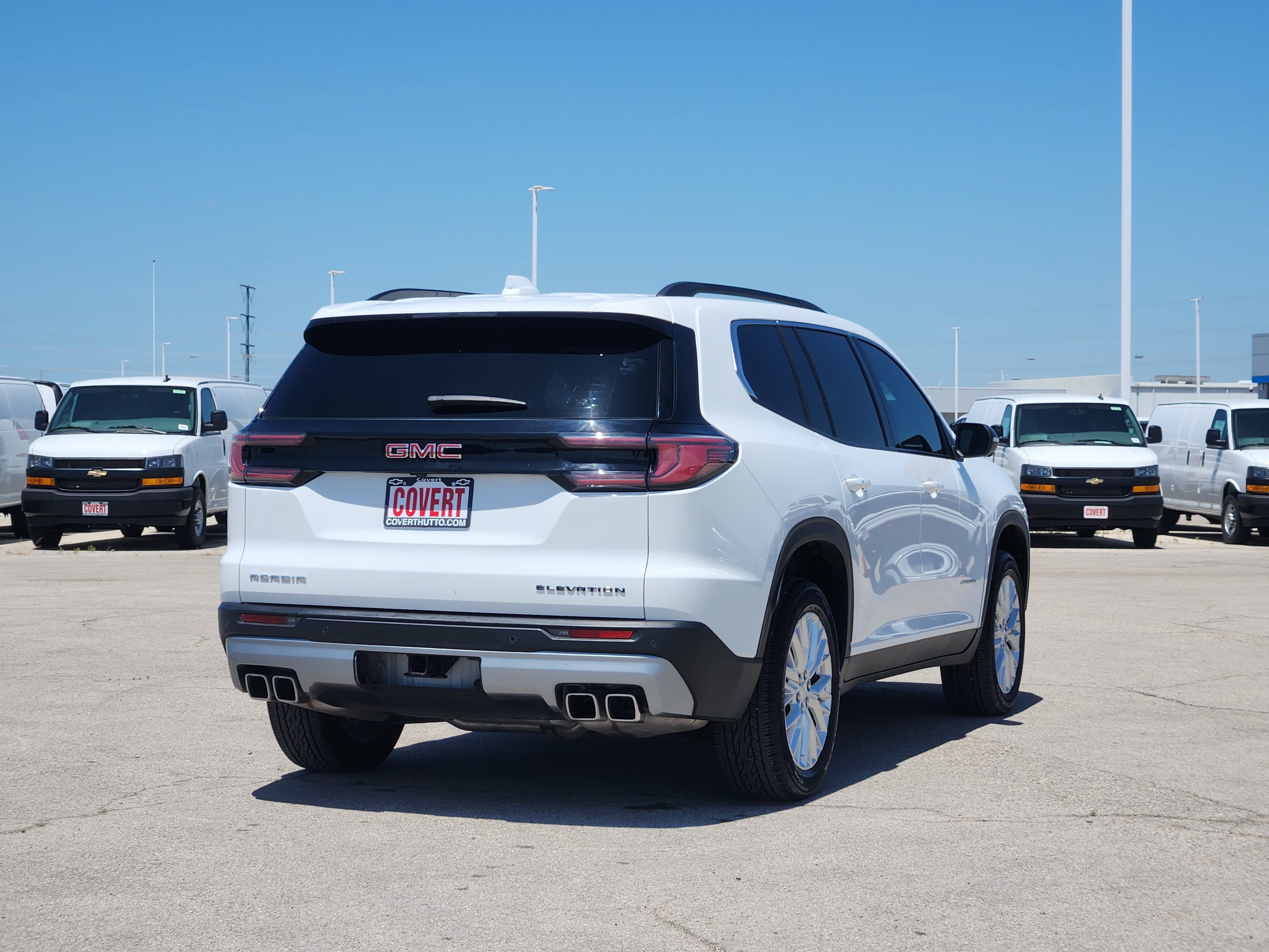 Used 2024 GMC Acadia Elevation FWD image 7