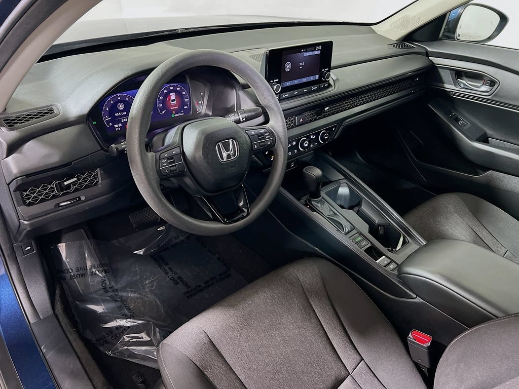 Used 2024 Honda Accord EX image 9
