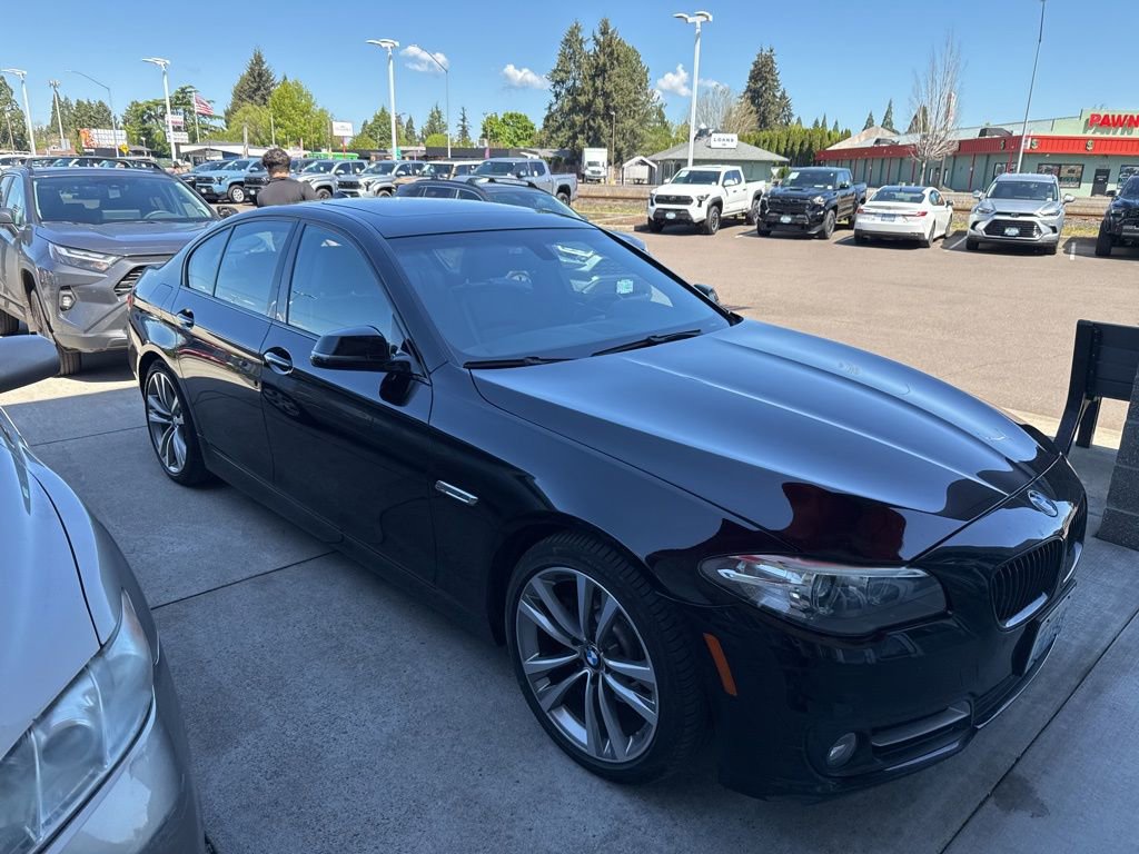 Used 2016 BMW 528i Sedan RWD image 2