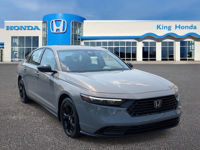 Used 2025 Honda Accord SE image 2