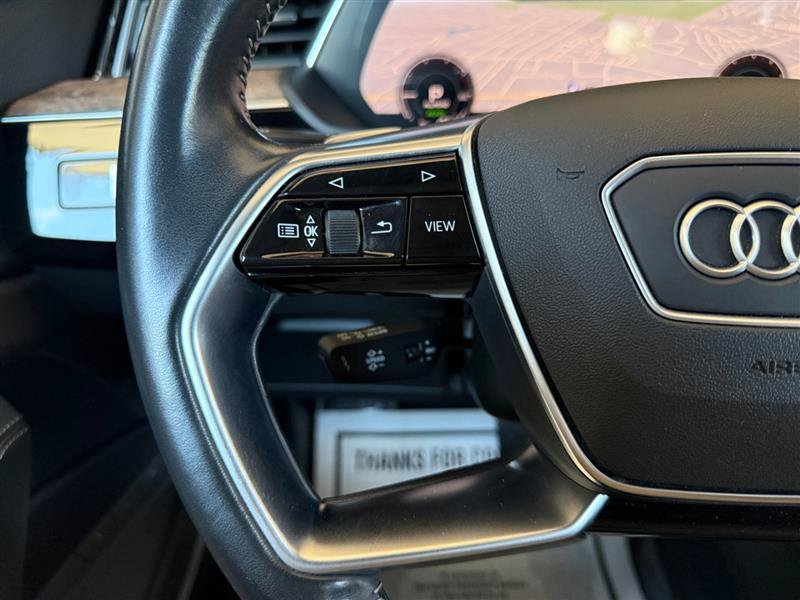 Used 2019 Audi e-tron Prestige w/ Prestige Package AWD/4WD image 36