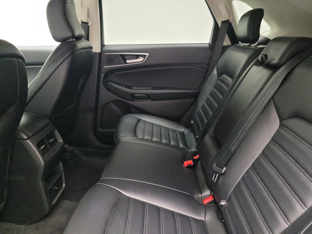 Used 2023 Ford Edge SEL image 18