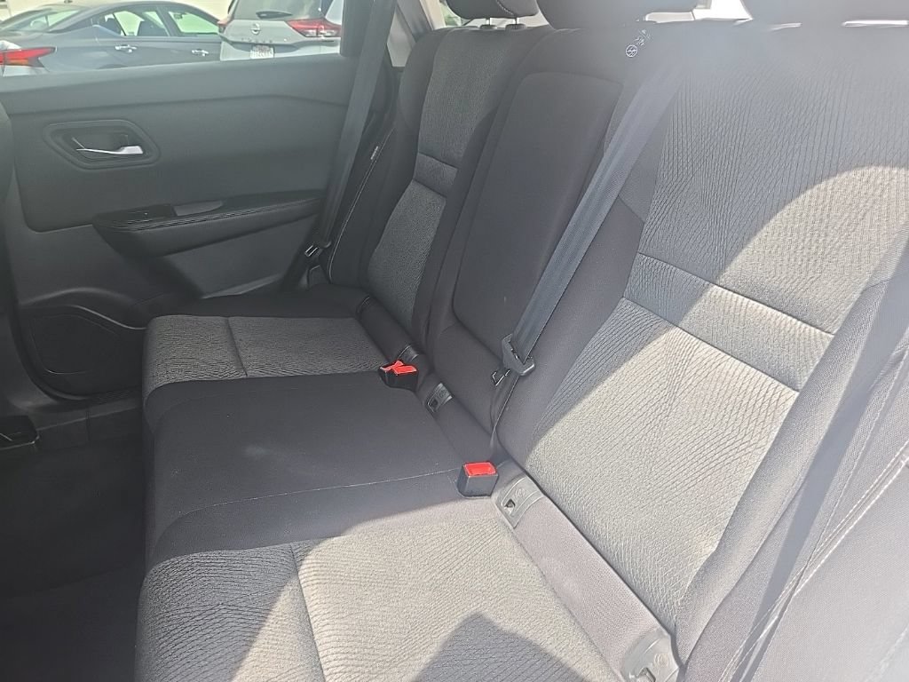 Used 2025 Nissan Rogue SV AWD/4WD image 23