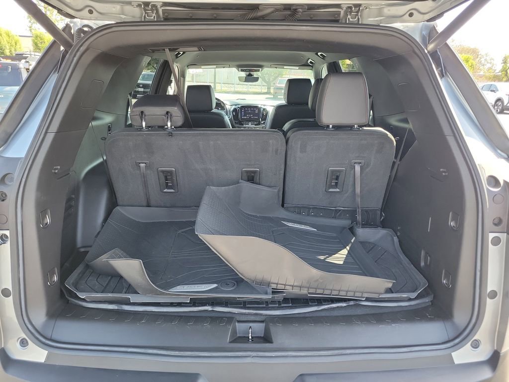 Used 2023 Chevrolet Traverse RS w/ LPO, Floor Liner Package FWD image 29