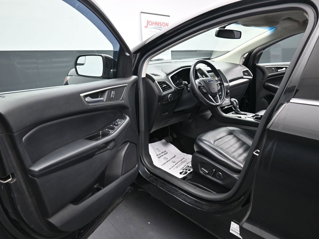 Used 2015 Ford Edge SEL w/ Equipment Group 201A image 15